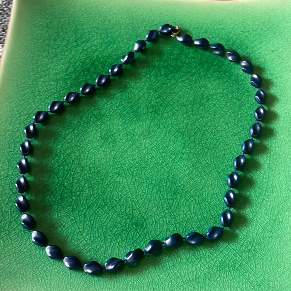 Vintage Beaded Necklace Blue